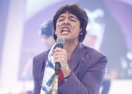 Rodrigo Faro homenageia o grande astro Mick Jagger