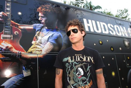 Cantor Hudson é preso com duas armas  em Limeira
