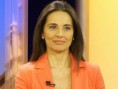 Globo proíbe despedida, e apresentadora sai do ar chorando